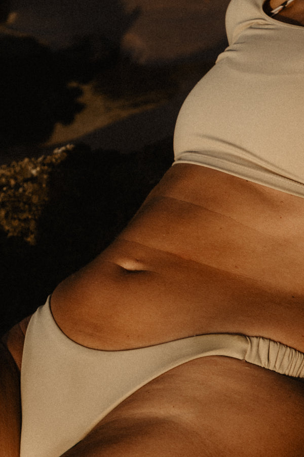 Dahlia bottom | matcha latte